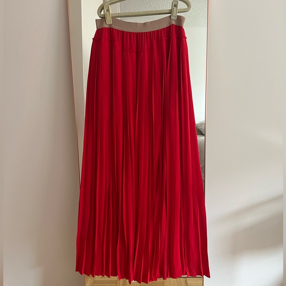 New BCBG Dillon Red Pleated Maxi Skirt - Medium